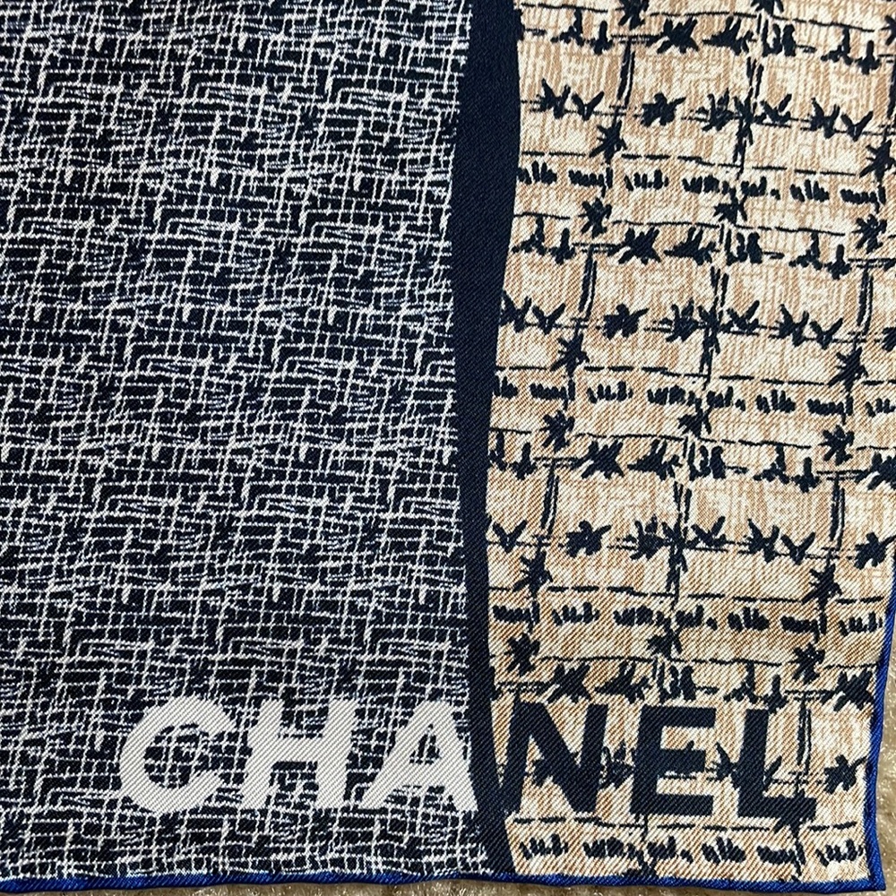 Brand new Chanel scarf with box - Picture 2 of 4